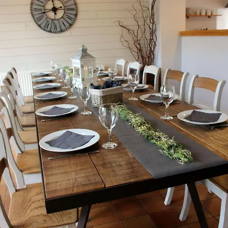 Spacious In With Sauna Semesterbostad